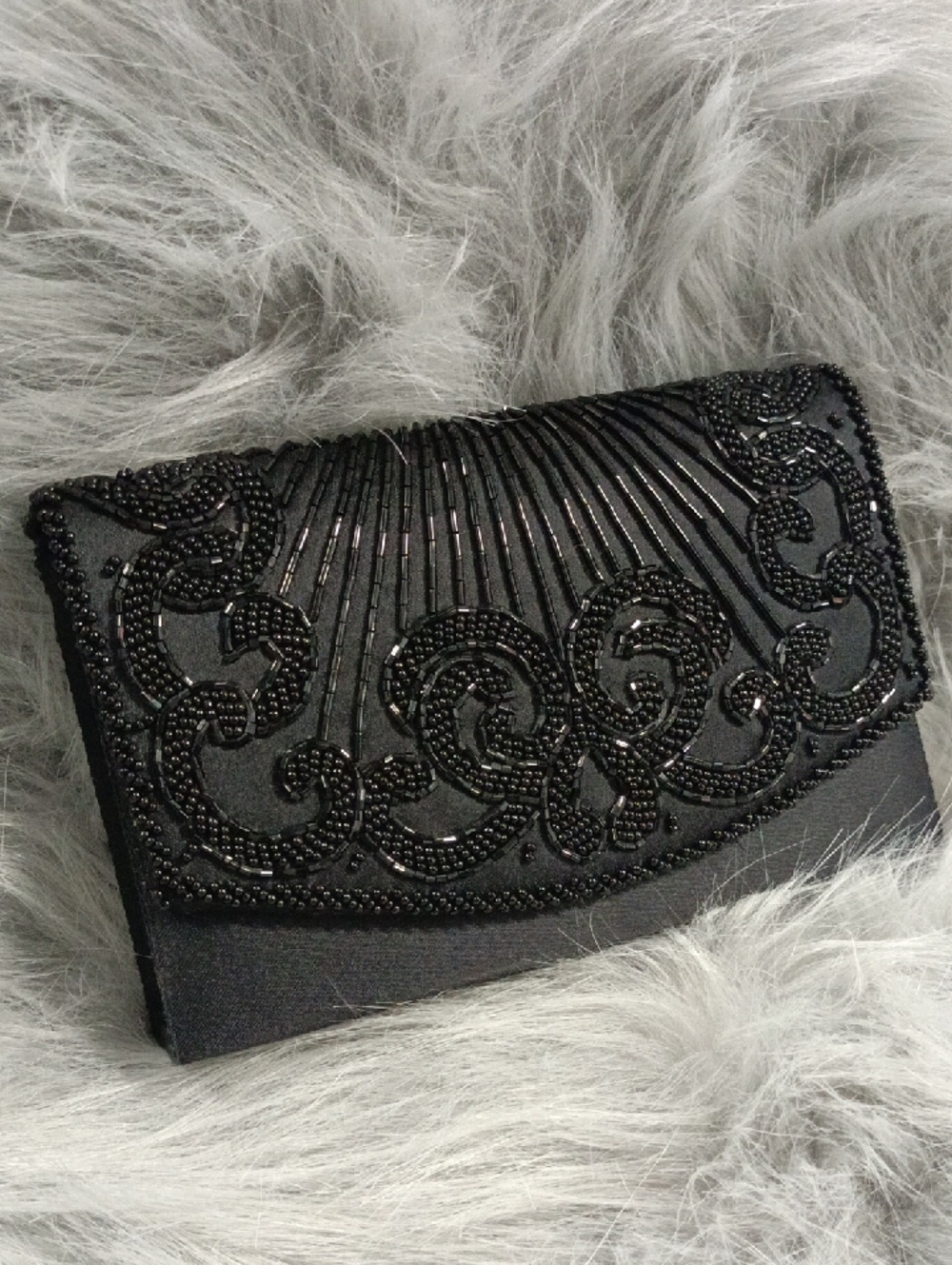 Black Vintage Beaded Satin Elegant Evening Clutch
